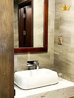 Kiwi Hotel & Apartments