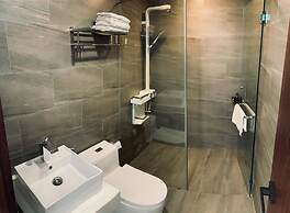 Kiwi Hotel & Apartments