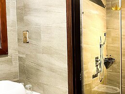 Kiwi Hotel & Apartments