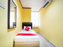 Super OYO 1219 Hotel Bbk