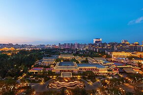 HUALUXE Xi'an Tanghua, an IHG Hotel