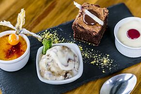 The Lodge Rooms @ Carus Green