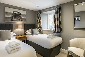 The Lodge Rooms @ Carus Green