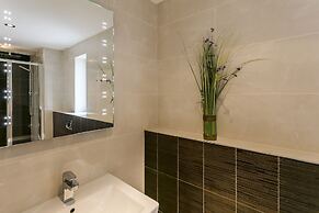 The Townhouses @ Carus Green