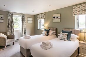 The Townhouses @ Carus Green