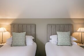 The Townhouses @ Carus Green