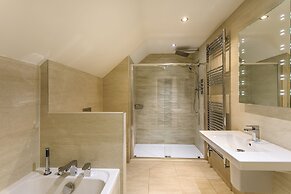 The Townhouses @ Carus Green