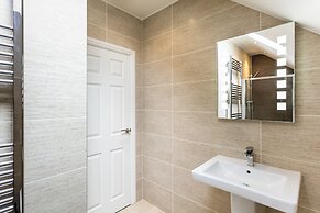 The Townhouses @ Carus Green