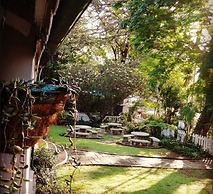 Fountain Baths Guest Cottages
