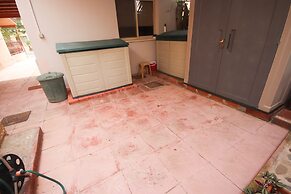 2 Bedroom House near Tombs of the Kings