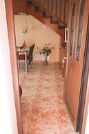 2 Bedroom House near Tombs of the Kings