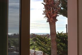 2 Bedroom House near Tombs of the Kings