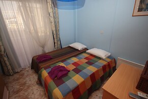 2 Bedroom House near Tombs of the Kings