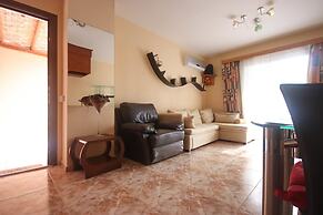 2 Bedroom House near Tombs of the Kings