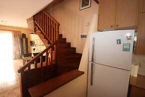 2 Bedroom House near Tombs of the Kings