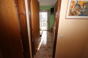 2 Bedroom House near Tombs of the Kings