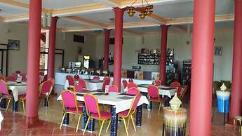 Flagship Piazza Hotel - Hostel