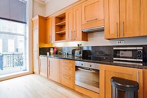 Upper Berkeley Street Flats