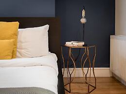 Upper Berkeley Street Flats