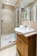 Upper Berkeley Street Flats