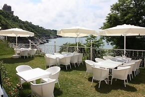 Bab-i Zer Konaklama Ve Restoran