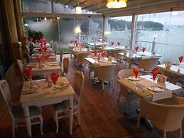 Bab-i Zer Konaklama Ve Restoran