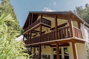 Logis Auberge de Pont Calleck