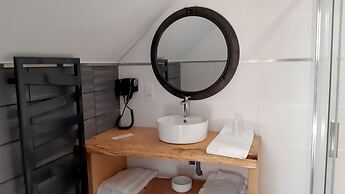 Logis Auberge de Pont Calleck