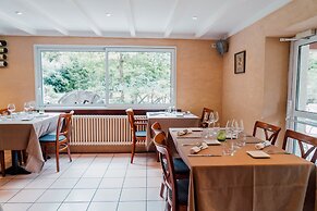 Logis Auberge de Pont Calleck