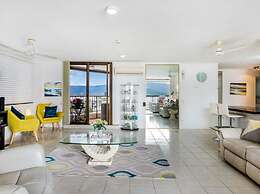 Cairns Ocean View Apartment in Aquarius