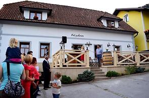 Penzion Pod Grebenom