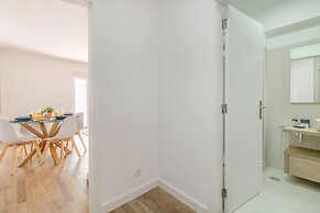 Lisbon Stay at Santo António Flat