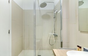 Lisbon Stay at Santo António Flat