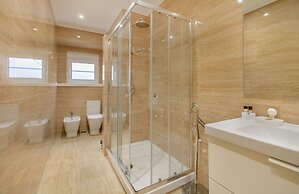 Lisbon Stay at Roma Boulevard Apartment