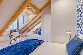 Life is Good in Lisbon Baixa Apartment