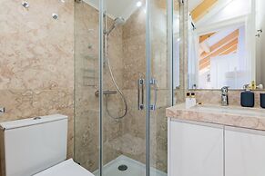 Life is Good in Lisbon Baixa Apartment