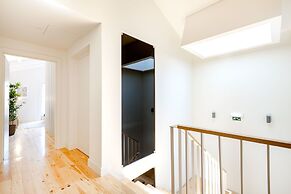 Porto Downtown Studio with Balcony