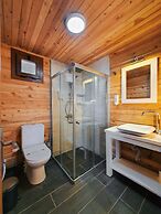 Rocas Roja Beach Hotel