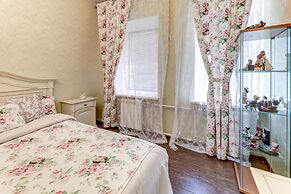 Apartments Vesta by Kazansky Cathedral