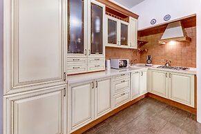 Apartments Vesta by Kazansky Cathedral