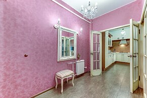 Apartments Vesta by Kazansky Cathedral