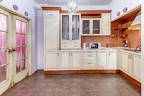 Apartments Vesta by Kazansky Cathedral