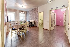 Apartments Vesta by Kazansky Cathedral