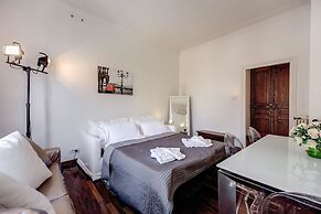 HI River View apartment