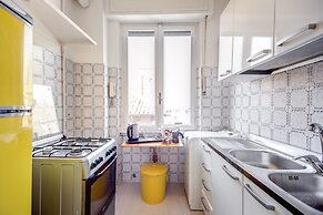 HI River View apartment