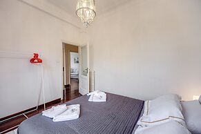 HI River View apartment