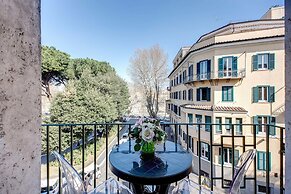 HI River View apartment