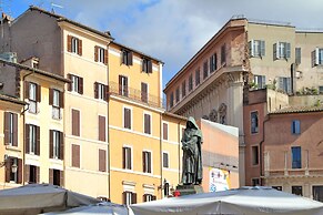 HI River View apartment