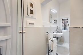 HI River View apartment