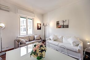 HI River View apartment